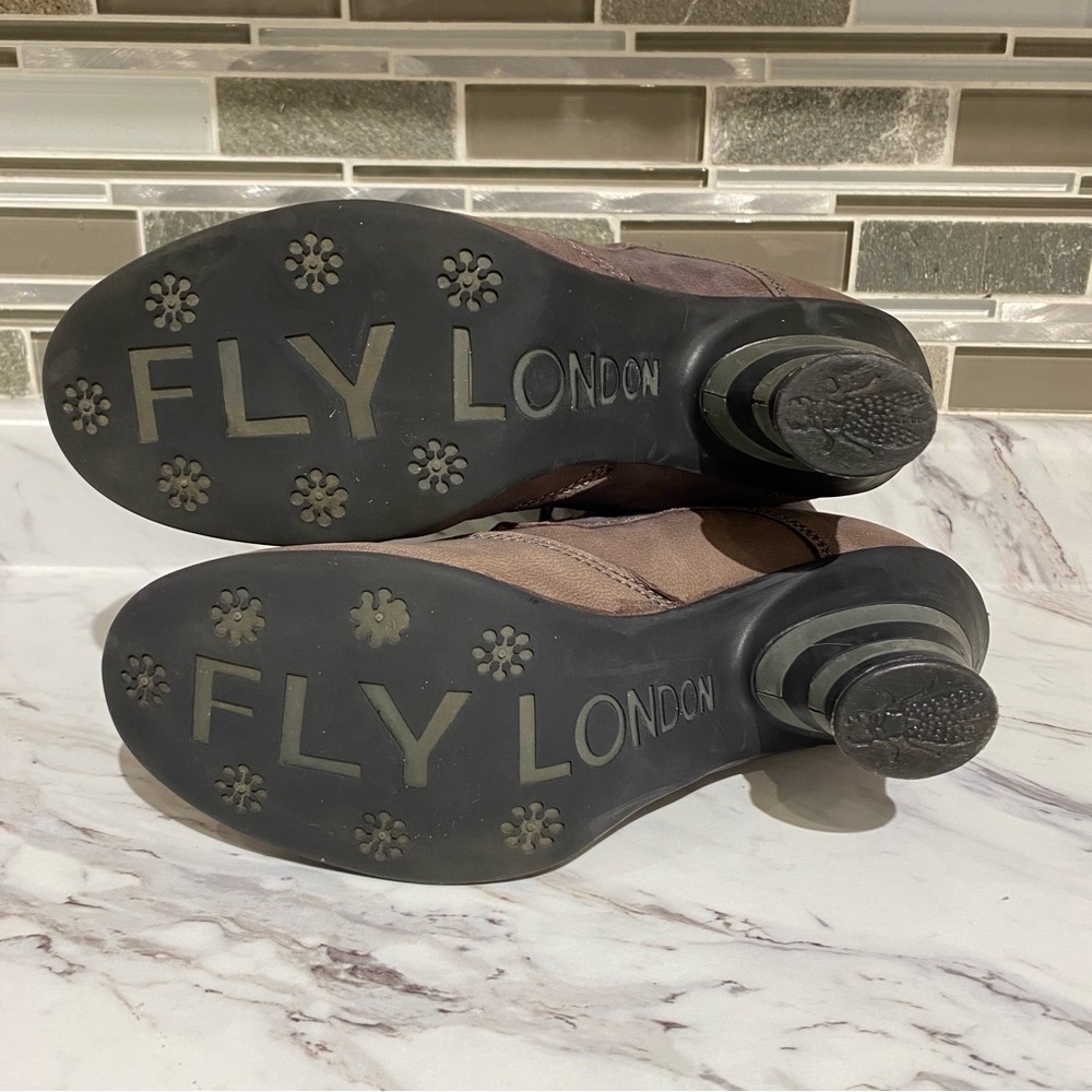 Fly London‎ - Picture 4 of 16